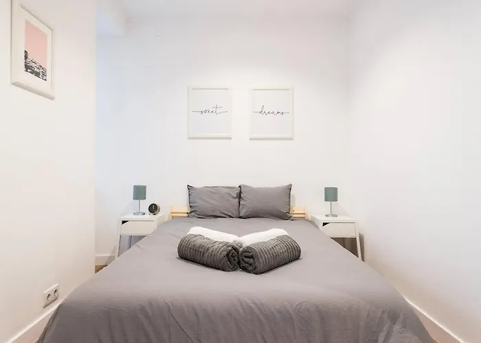 Stylish One Bed Oasis In Historic Centre 公寓